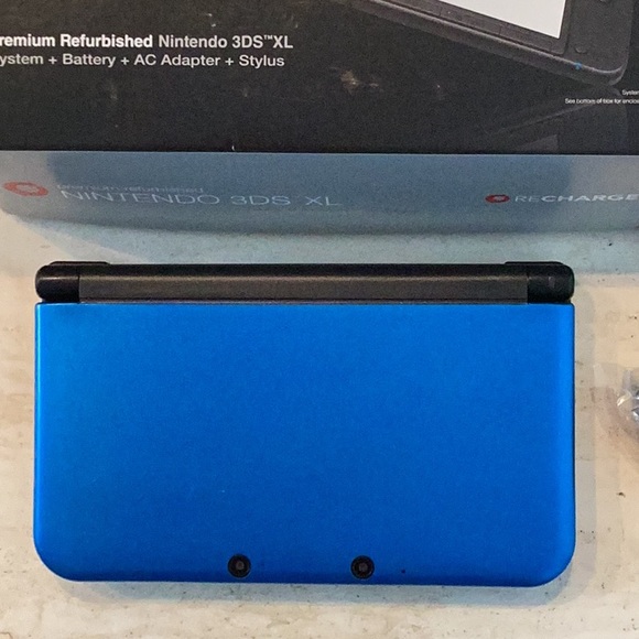 Nintendo 3DS XL Console Premium Refurbished & Charger Blue - Picture 2 of 16